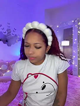 Snapshot of _Zahara_ chatting on 8, 6, 2026 Zahara online show from 8, 6, 2026