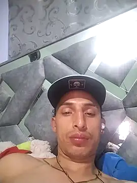 Dani22cmhot online show from 4, 12, 2025