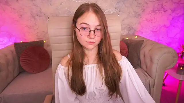 Snapshot of ArrinaWairr chatting on 22, 6, 2026 ArrinaWairr online show from 22, 6, 2026
