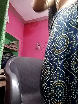 Cutreet online show from 8, 9, 2025