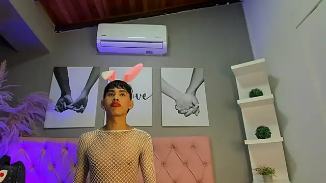 Jim twink online show from 10, 10, 2025