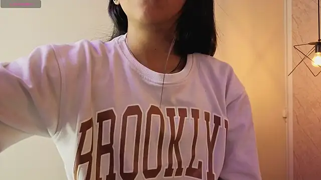 Snapshot of Sheilly_brown chatting on 25, 6, 2026 Sheilly brown online show from 25, 6, 2026