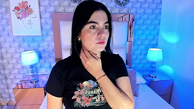 Sasha  sims   online show from 9, 10, 2025