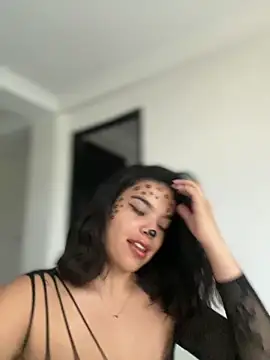 JuanitaMore01 online show from 15, 10, 2025