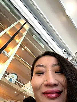 Aliciaz3 online show from 6, 11, 2025