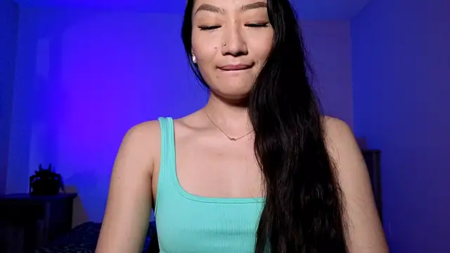 Aliciaz3 online show from 15, 11, 2025