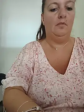 Snapshot of LaReginaNera chatting on 24, 6, 2026 LaReginaNera online show from 24, 6, 2026