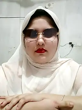 Snapshot of Nusrat-N chatting on 22, 7, 2026 Nusrat-N online show from 22, 7, 2026