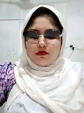 Snapshot of Nusrat-N chatting on 23, 7, 2026 Nusrat-N online show from 23, 7, 2026