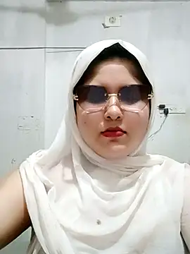 Snapshot of Nusrat-N chatting on 25, 7, 2026 Nusrat-N online show from 25, 7, 2026