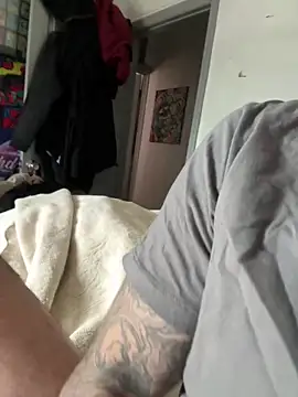 makeyoucum1716 online show from 26, 4, 2026