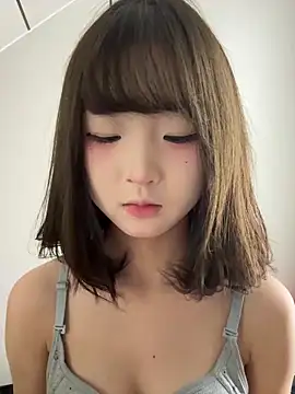 Snapshot of lelebaybay888 chatting on 13, 11, 2025 lelebaybay888 online show from 13, 11, 2025