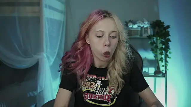 SakuraBliss online show from 22, 10, 2025