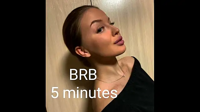 LaurennHill online show from 16, 9, 2025