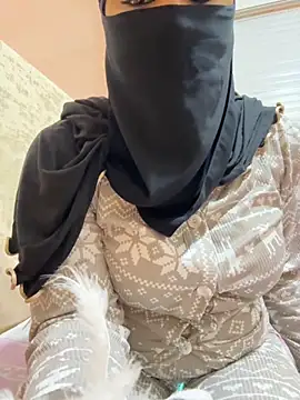 Snapshot of _Laiali_ chatting on 15, 11, 2025 Laiali online show from 15, 11, 2025