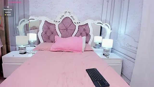 Sofi naughty18 online show from 28, 10, 2025