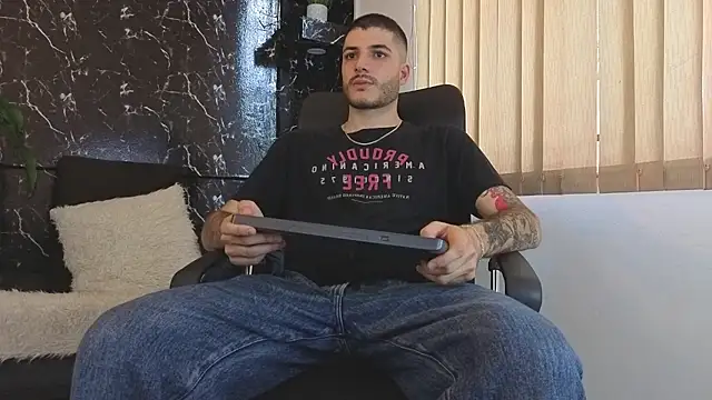 Snapshot of Rafael_Mendezz chatting on 20, 5, 2026 Rafael Mendezz online show from 20, 5, 2026
