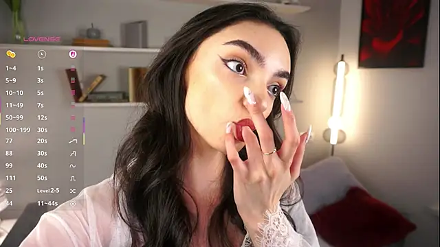 Morena Dolce online show from 17, 9, 2025