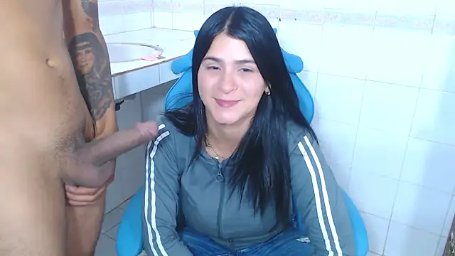 Snapshot of sensualduo chatting on 4, 2, 2026 sensualduo online show from 4, 2, 2026