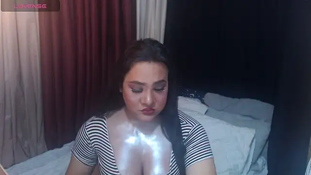 Hotcum ella online show from 1, 7, 2026