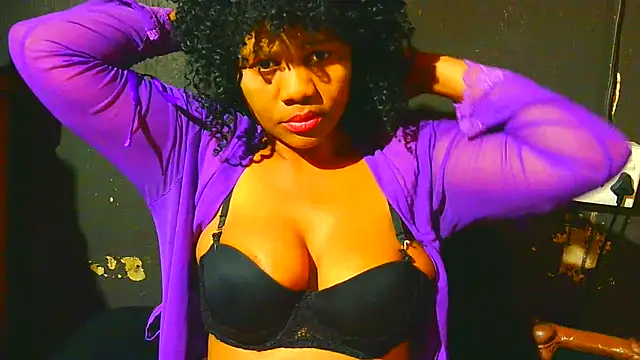 Augustine-Blooomxx online show from 13, 11, 2025