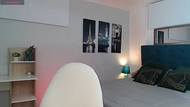 Snapshot of madame_lottie chatting on 7, 10, 2025 madame lottie online show from 7, 10, 2025