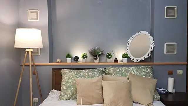 okerriella online show from 18, 9, 2025