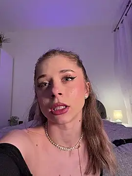 Snapshot of BabyAnais chatting on 3, 2, 2026 BabyAnais online show from 3, 2, 2026