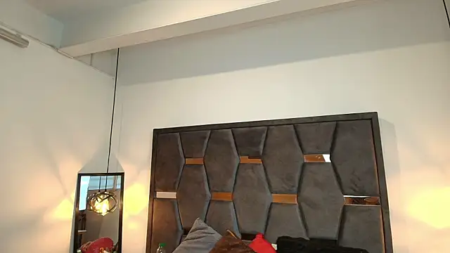 Hanna Lee   online show from 25, 3, 2026