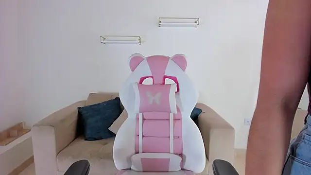 april smiith online show from 2, 10, 2025