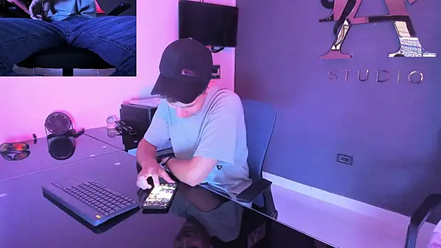 lara and danny online show from 26, 9, 2025