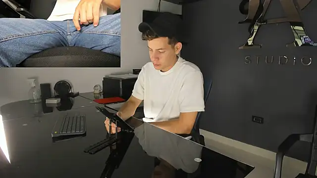 lara and danny online show from 27, 9, 2025