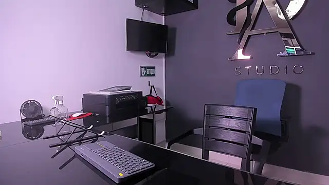 lara and danny online show from 30, 9, 2025