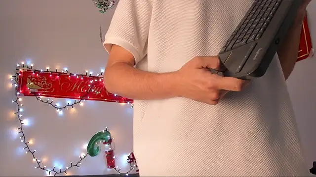 lara and danny online show from 19, 11, 2025