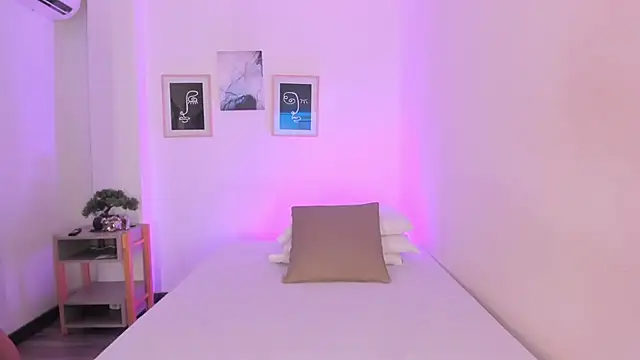 Snapshot of Anastasia_lauren chatting on 27, 2, 2026 Anastasia lauren online show from 27, 2, 2026