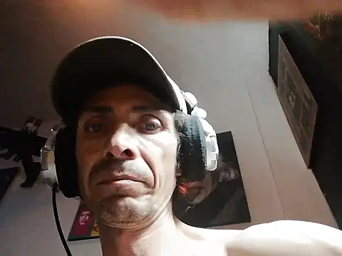 Snapshot of githot chatting on 17, 9, 2025 githot online show from 17, 9, 2025