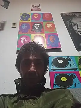 Snapshot of githot chatting on 13, 11, 2025 githot online show from 13, 11, 2025