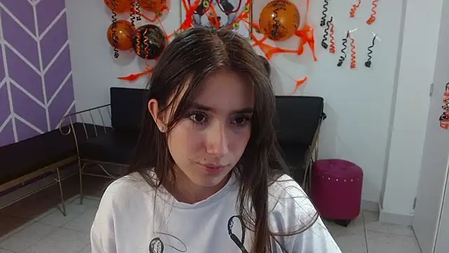 Adhara Kitten online show from 21, 10, 2025