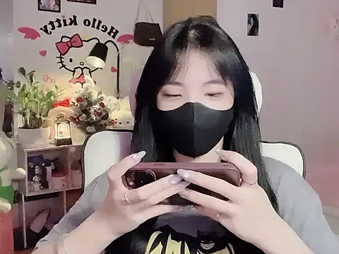 keelinnn19 online show from 13, 12, 2025