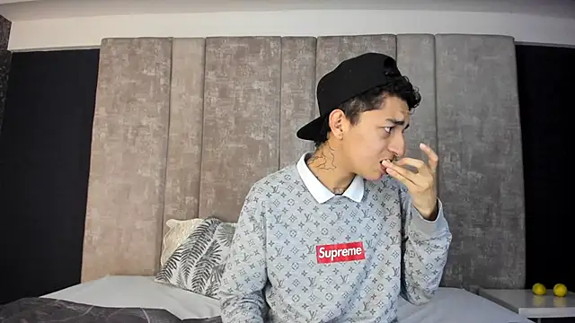 NickandAbby  online show from 20, 2, 2026