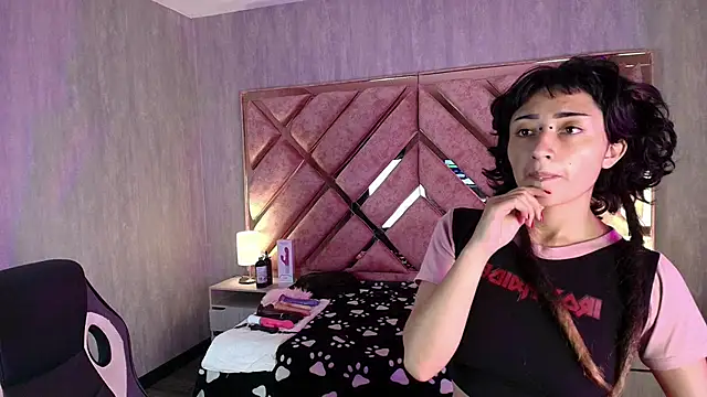 Babyyrasta666 online show from 7, 1, 2026