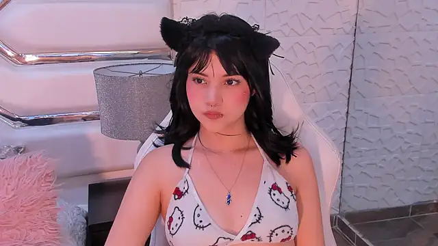 TatiLee online show from 11, 11, 2025