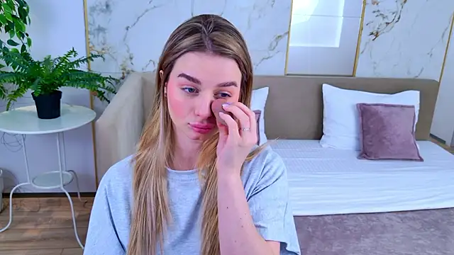 SweetyLicky online show from 20, 2, 2026