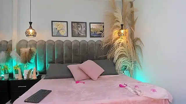 Viollet xoxo online show from 8, 10, 2025