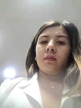 Sophie del Castillo online show from 3, 12, 2025