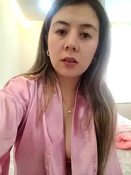 Sophie del Castillo online show from 9, 6, 2026
