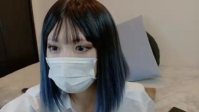 sarina at online show from 17, 3, 2026