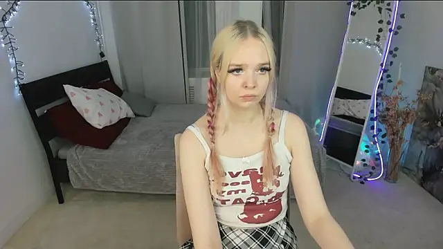 BellaMontgomery online show from 26, 2, 2026