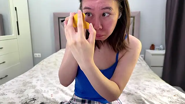 Wow Akemi online show from 6, 6, 2026
