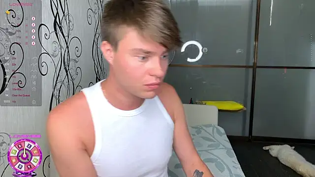 Snapshot of holy_eggs_02 chatting on 12, 7, 2026 holy eggs 02 online show from 12, 7, 2026
